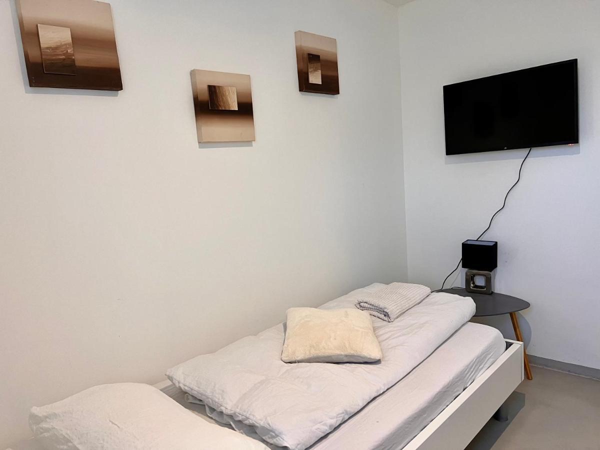 Budget Room Free Parking Pratteln Zewnętrze zdjęcie