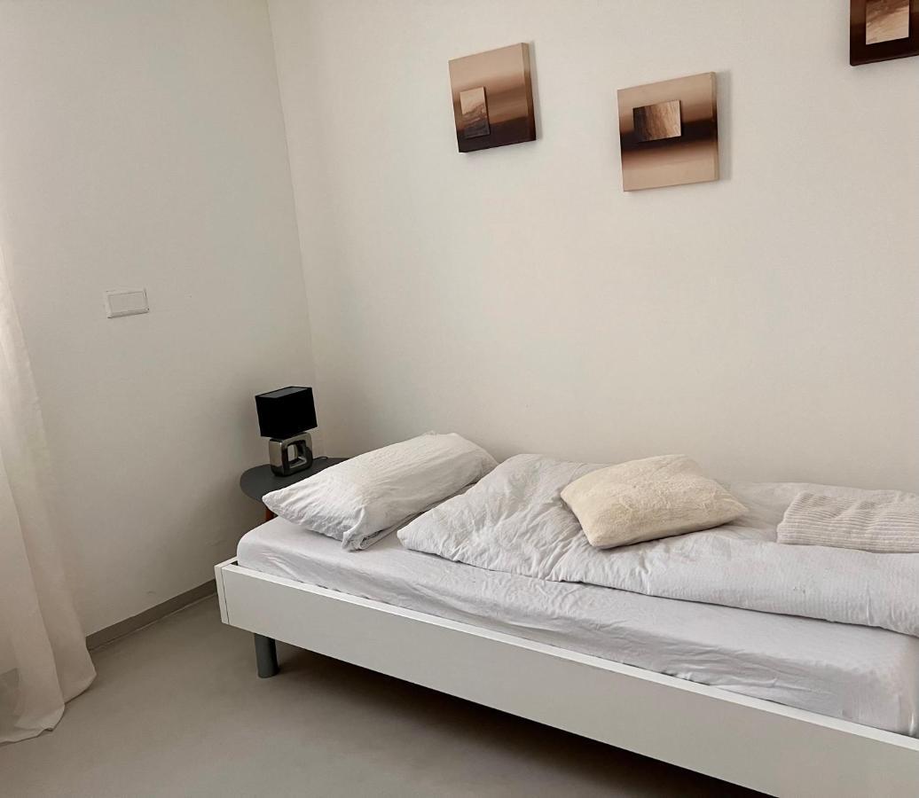 Budget Room Free Parking Pratteln Zewnętrze zdjęcie